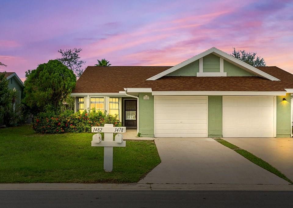 1st image of 1482 SE Larkwood Circle