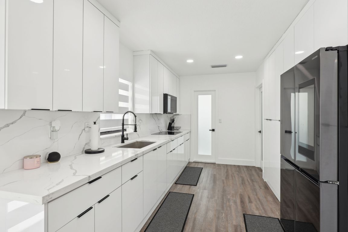 McKinley St-1204-018.jpg