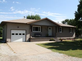 28 NW 48th Rd, Great Bend, KS 67530