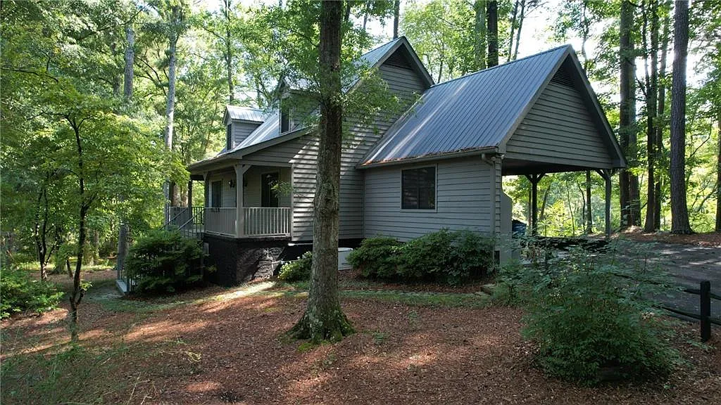 3 bed, 3.0 bath, 2516 sqft, $2,850 — Photo 1
