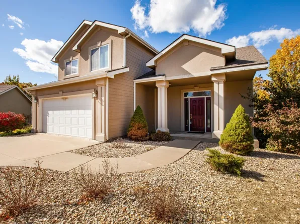 3104 Davis Cir, Manhattan, KS 66502