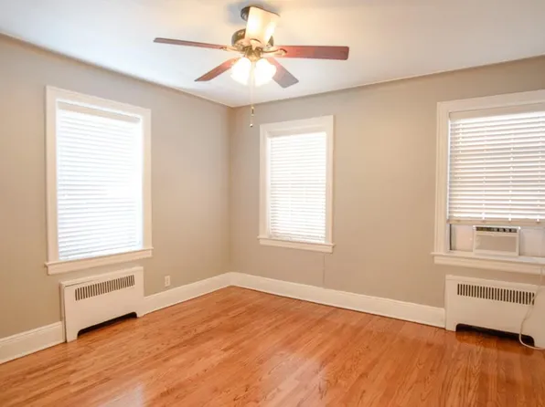 457 Jersey Avenue image 1 of 9