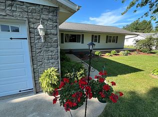 657 Eiker Dr, Knoxville, IL 61448