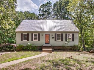 509 W 10th St, Siler City, NC 27344