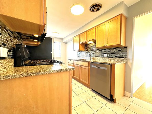 6945 W Belmont Ave #2R