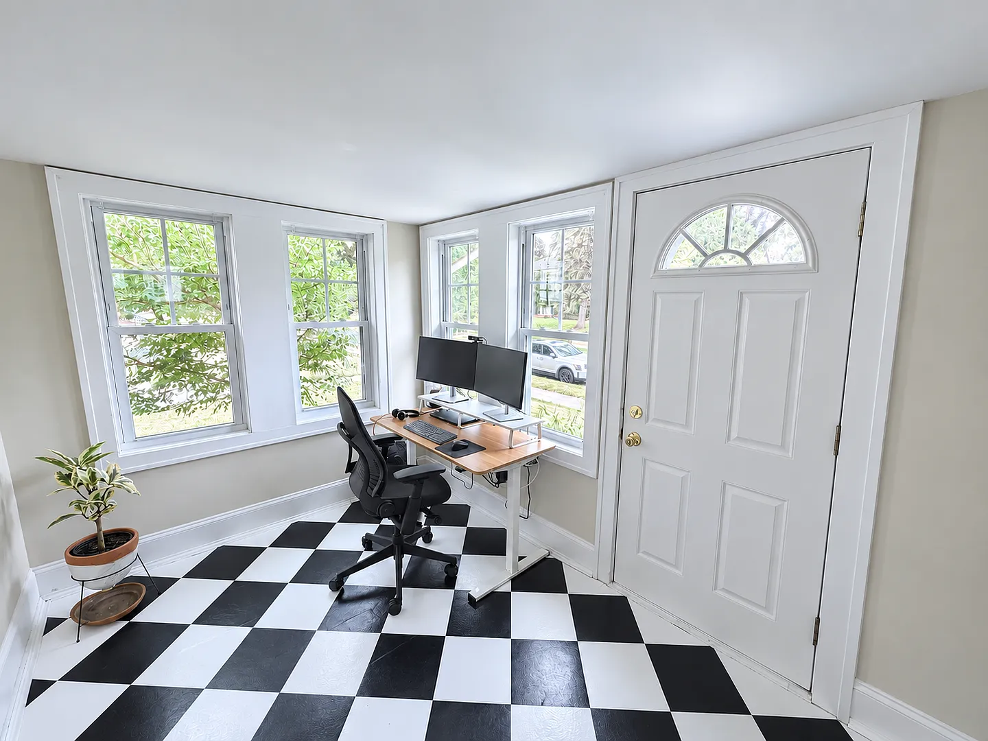 Gorgeous 2-Bedroom Minneapolis Home with Hardwood Floors, Huge Backyard & Garage! — Photo 3