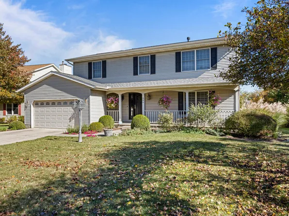 904 Wesley Ave, Savoy, IL 61874