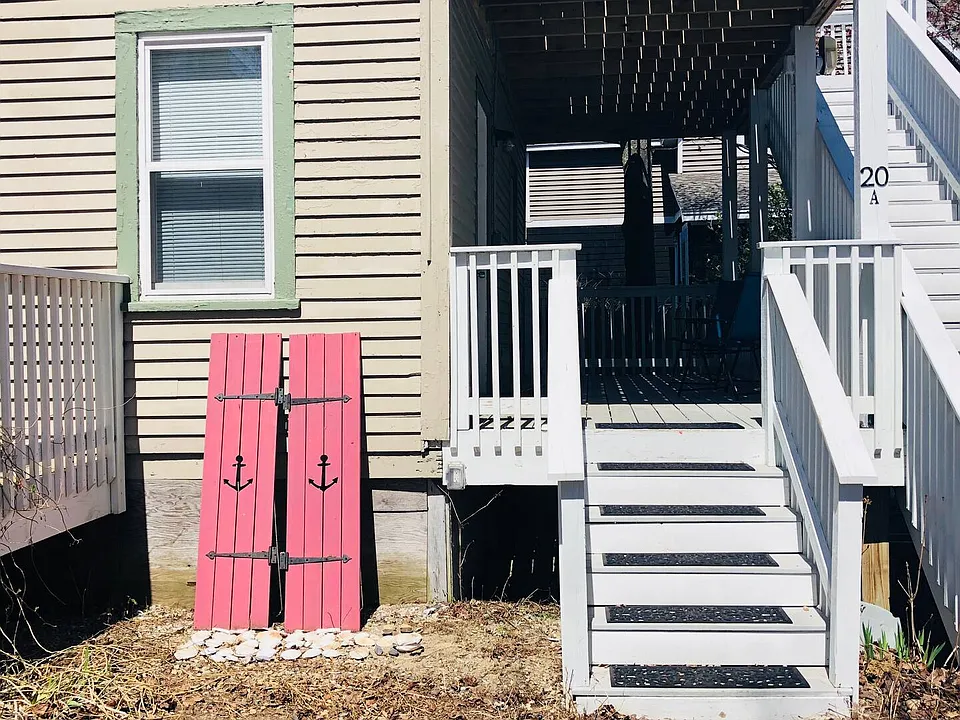 20 Union Ave #A