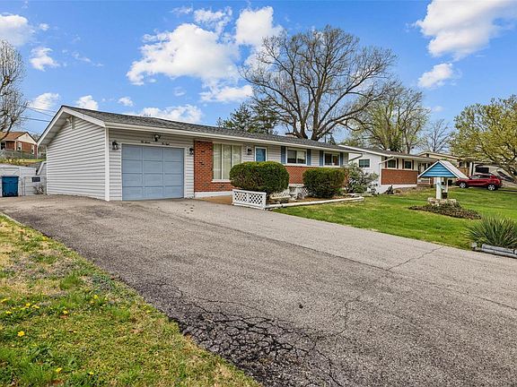 3rd image of 10728 Willinda Dr