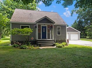 16270 152nd Ave, Spring Lake, MI 49456