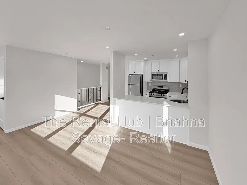 1 bed, 1.0 bath, 700 sqft, $2,950 — Photo 3