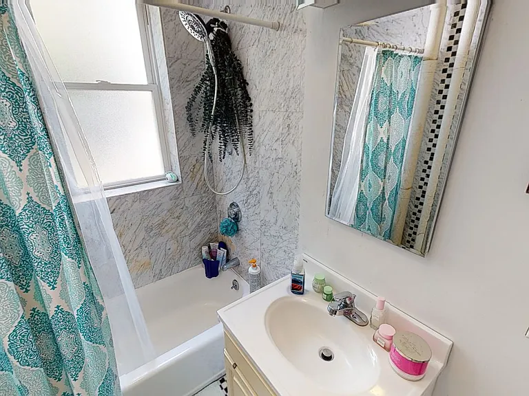 33 Walbridge St #11 — Photo 6