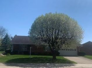 6860 Willow Creek Dr, Dayton, OH 45424