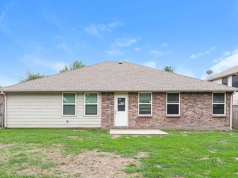 816 Bessemer Dr — Photo 19