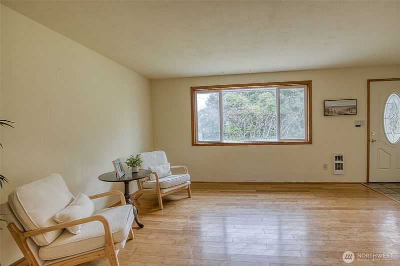 5th image of 175 Jib Street NW