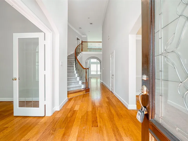 5619 Riverstone Crossing Dr — Photo 2