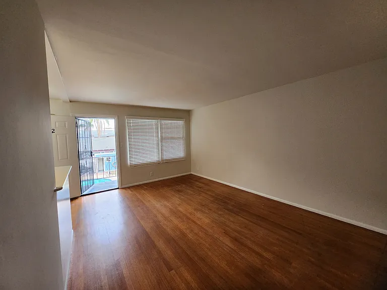 1049 E Ocean Blvd #12 — Photo 5