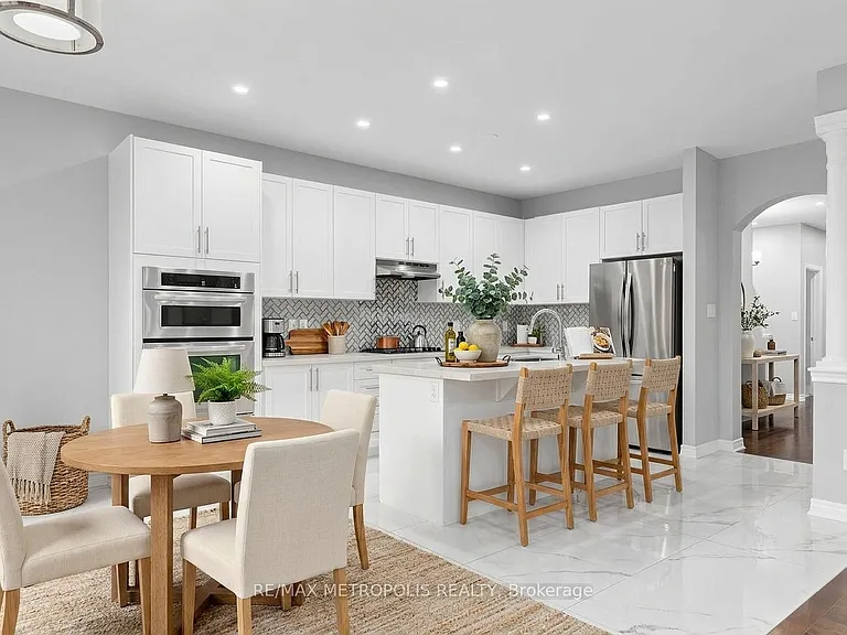 138 Yakefarm Blvd — Photo 3