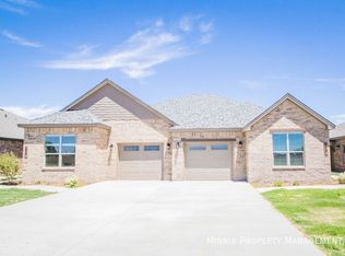 1709 102nd St #A, Lubbock, TX 79423