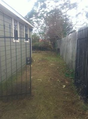 3rd image of 5828 Marigny St
