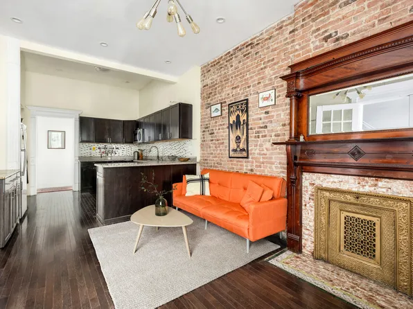 621 Macon Street image 3 of 18
