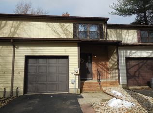 4 Obert Ct, East Brunswick, NJ 08816