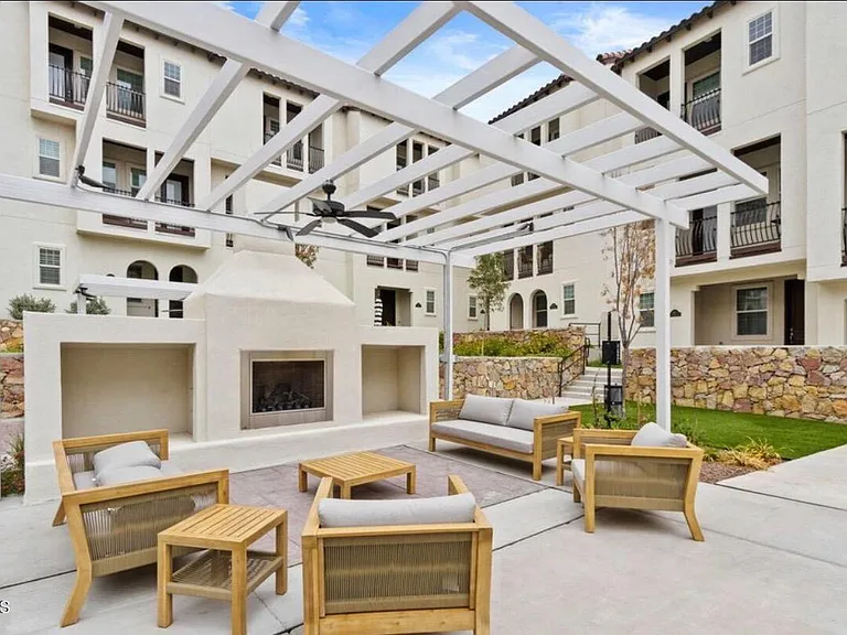313 Vin Raliuga Ct — Photo 22