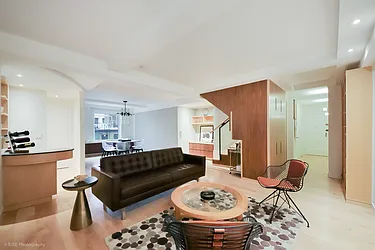 227 East 57th Street, #6H