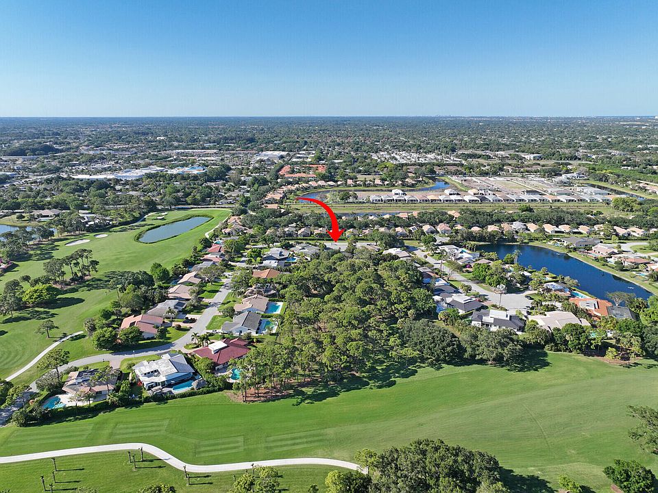 1st image of 604 Lakewoode Circle W