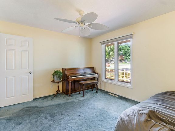 3rd image of 168 Winding Wood Way