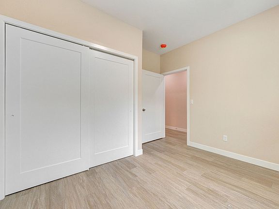 5th image of 104 E Overton St Unit A