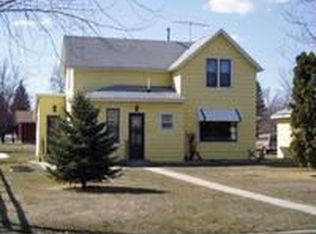 512 2nd Ave SW, Hankinson, ND 58041