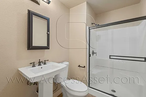 226 E Peck St #3 Photo 1