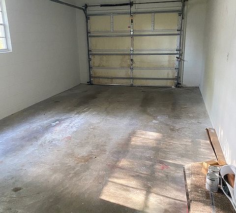 5th image of 945 Sardina St
