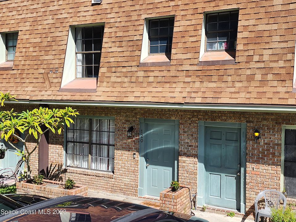 1st image of 1300 Arlington Ln NE APT 120
