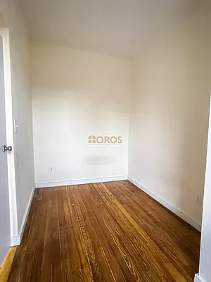 Rented by City Connections Realty | media 7