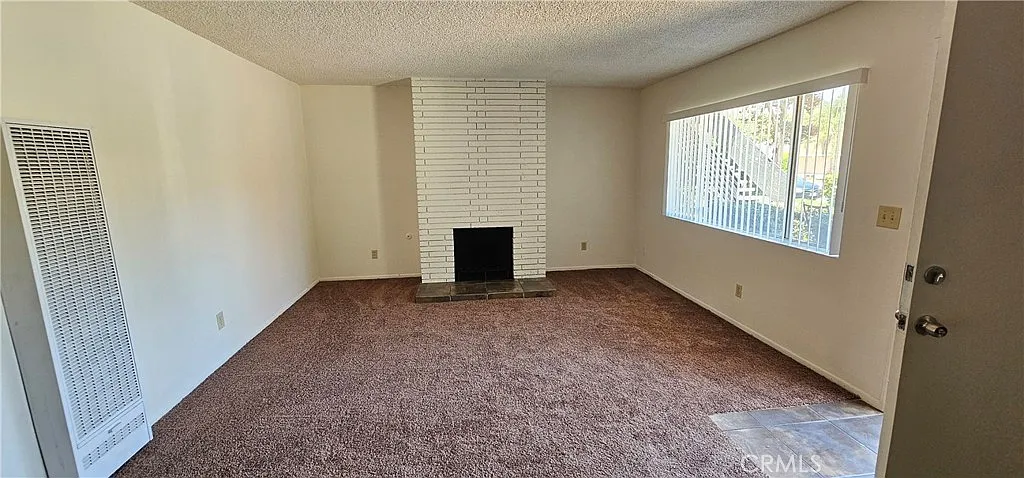 2 bed, 867 sqft, $1,650 — Photo 4