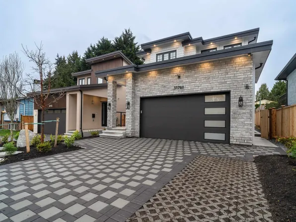 11768 92nd Ave, Delta, BC V4C 3L4