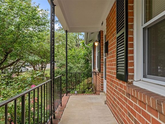 5th image of 5014 Patterson Ave