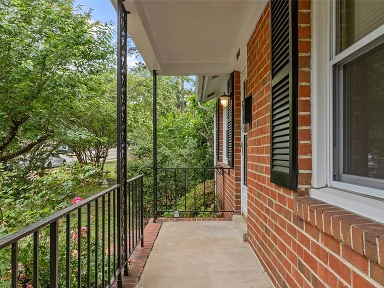 5014 Patterson Ave — Photo 5
