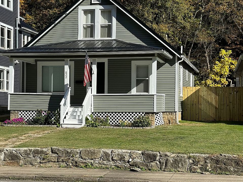1st image of 822 Chestnut St