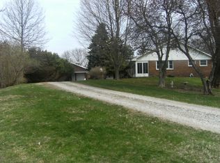 4891 Hazelton Etna Rd SW, Pataskala, OH 43062