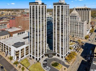 125 SW Jefferson Ave #W22, Peoria, IL 61602