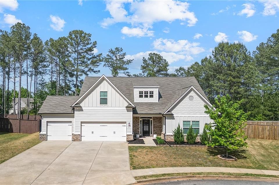 1st image of 637 Cardigan Dr