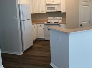 301C Clayton Crossing Pl #C, Ballwin, MO 63011