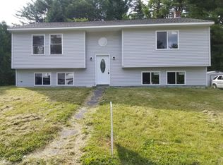 20 Leland St, Lewiston, ME 04240