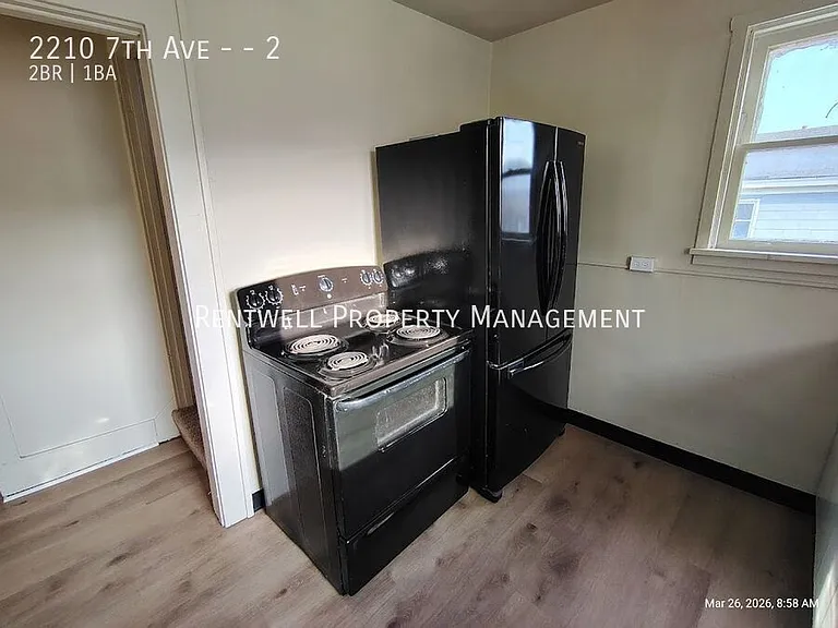 2210 7th Ave #2 — Photo 3