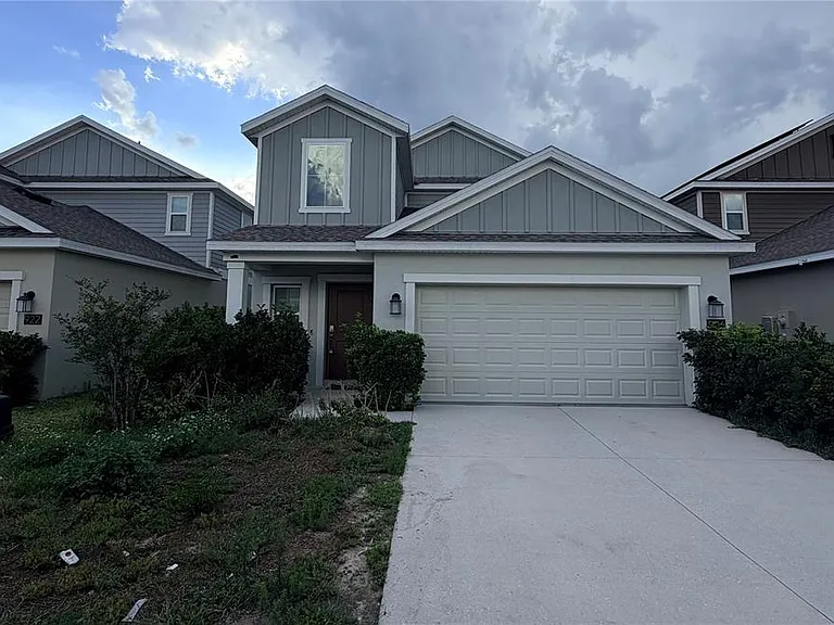 926 Jackson Ave — Photo 1