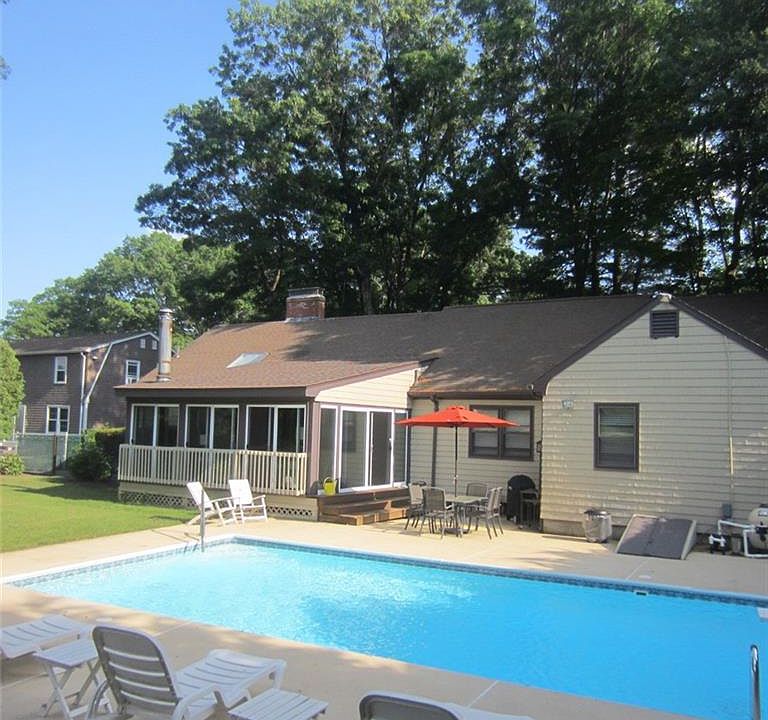 1st image of 27 Teakwood Dr
