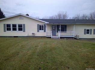 9417 Seymour Rd, Montrose, MI 48457